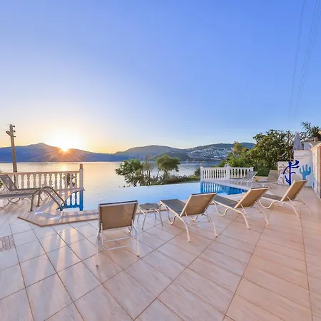 Kuluhana & 3* Kalkan