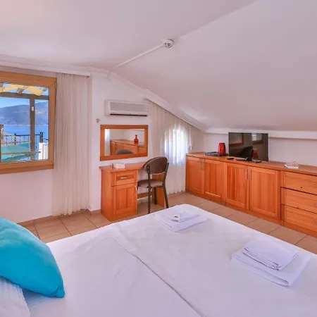 Aparthotel Kuluhana & 3*
