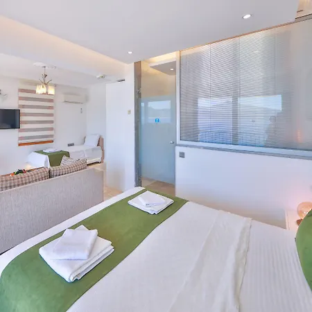 Aparthotel Kuluhana & 3*