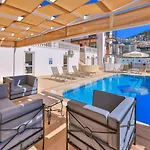 Kuluhana & Aparthotel 3*