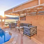 Kuluhana & Kalkan