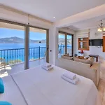 Kuluhana & Aparthotel 3*