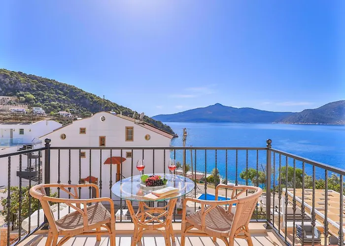 Kuluhana & 3* Kalkan
