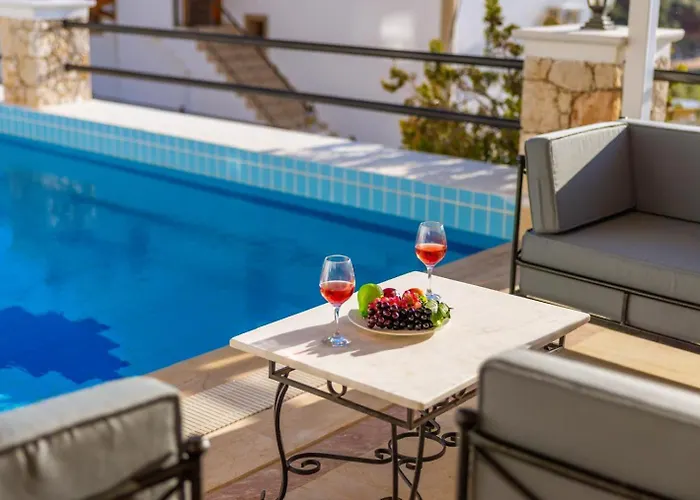 Kuluhana & 3* Kalkan